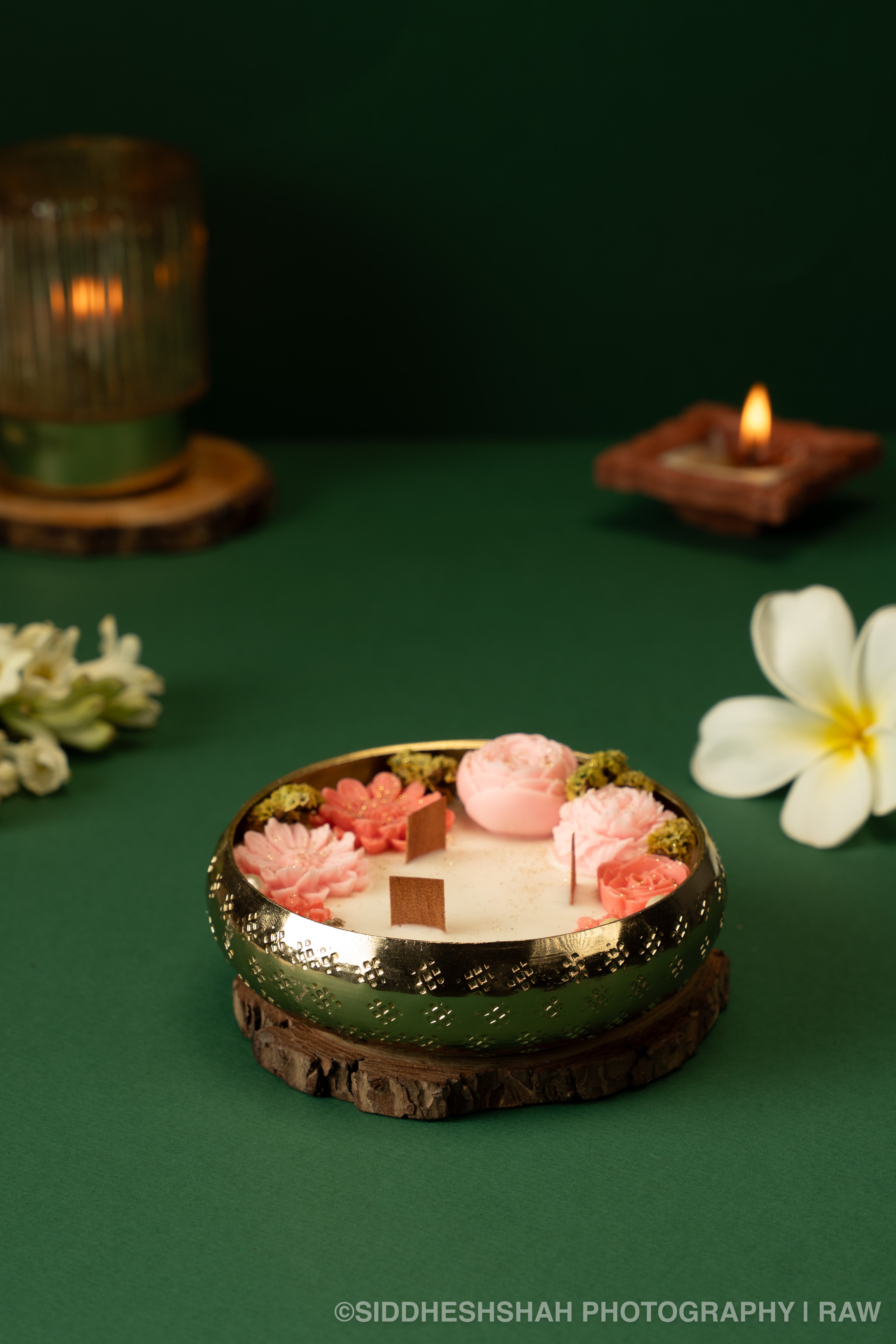 Tyohar Golden Urli Candle