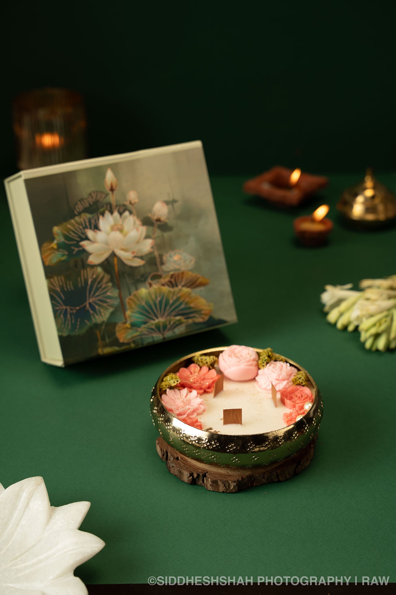 Tyohar Golden Urli Candle