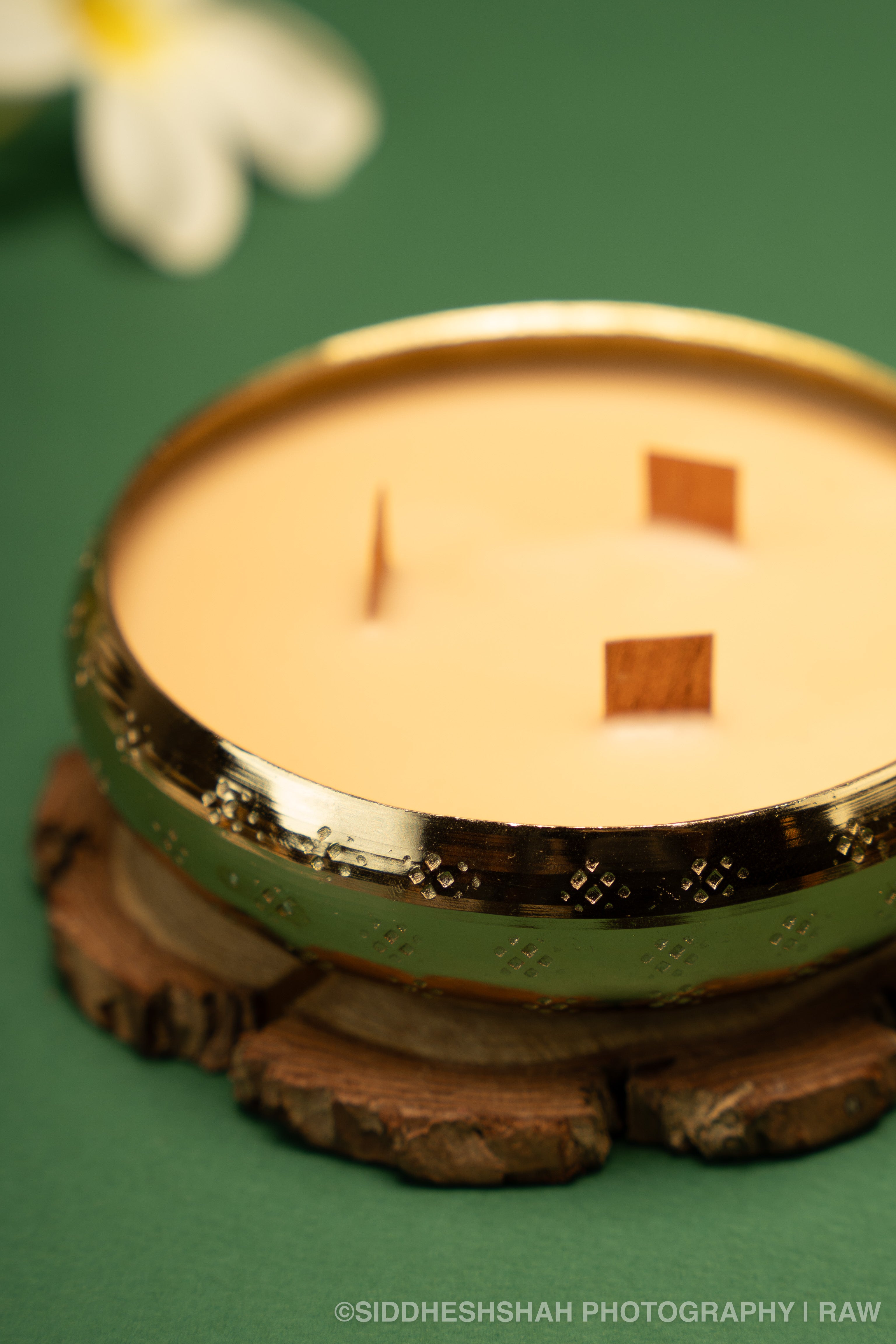 Golden Urli Candle
